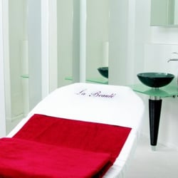 La Beauté Kosmetiksalon und Parfümerie