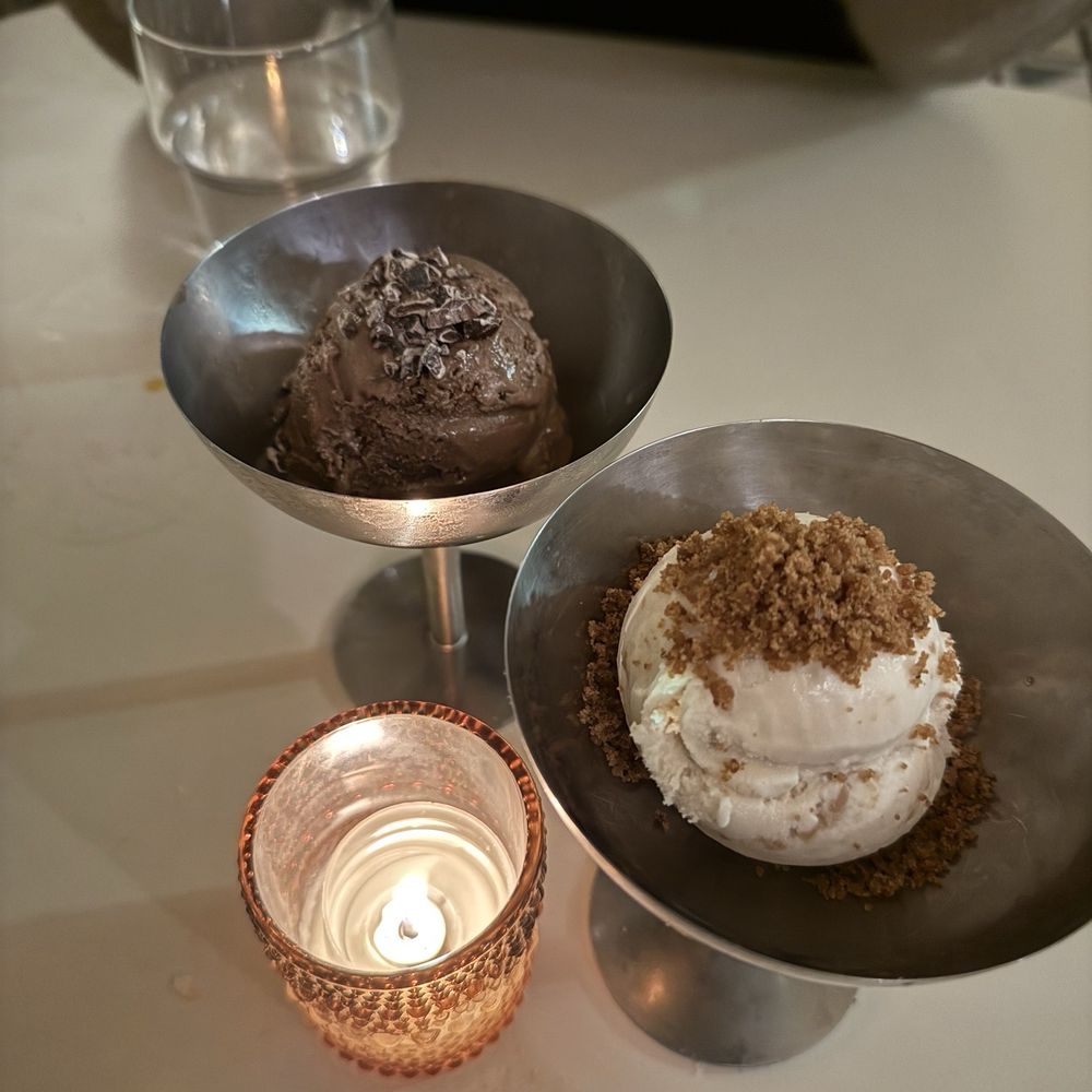 Buttercup  - Cookie butter gelato - Coffee & Tea Near Me - Chicago, Illinois
