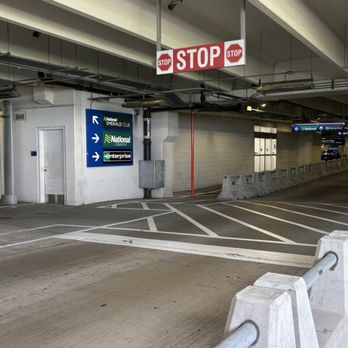 Enterprise Rent-A-Car - Garage - Car Rental Near Me - Chicago, Illinois Enterprise Rent-A-Car - Garage - Car Rental Near Me - Chicago, Illinois