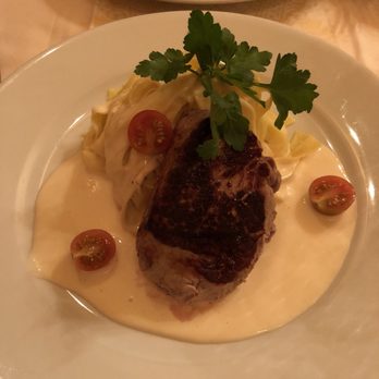 La Petite Chaise - Veal - French Near Me - Paris, 75