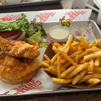 The Chicken Shack - Chicken sandwich - Chicken Wings Near Me - Henderson, Nevada The Chicken Shack - Chicken sandwich - Chicken Wings Near Me - Henderson, Nevada