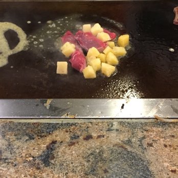 Seaside Buffet - Pineapple meat - Buffets Near Me - San Diego, California