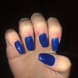 Not even worth 50$ dollars unless you like a unsanitary place with cut up bleeding fingers lol