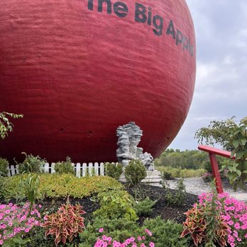 The Big Apple - THE Big Apple structure - Bakeries Near Me - Colborne, Ontario The Big Apple - THE Big Apple structure - Bakeries Near Me - Colborne, Ontario