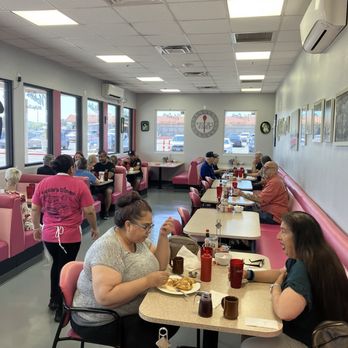 Vickies Diner - Interior - Breakfast & Brunch Near Me - Las Vegas, Nevada Vickies Diner - Interior - Breakfast & Brunch Near Me - Las Vegas, Nevada