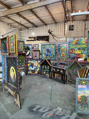 Dr. Bob's Folk Art by null
