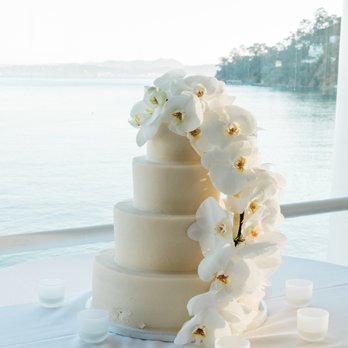 SusieCakes - Marin - Bakeries Near Me - Greenbrae, California