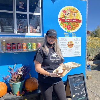Mami & Papi's - The owner Brooke serving up some seasonal Pecan pie! - Food Trucks Near Me - Santa Fe, New Mexico