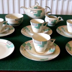 Retro Interiors - Art deco tea set