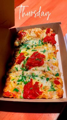 Triple Beam Pizza by null