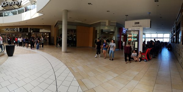 payless montebello mall