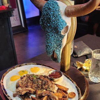 Deluxe Fun Dining - steak and eggs - Bars Near Me - Charlotte, North Carolina Deluxe Fun Dining - steak and eggs - Bars Near Me - Charlotte, North Carolina
