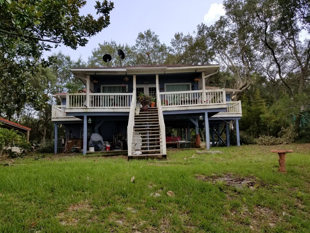 Slide of Hoss Cats Construction