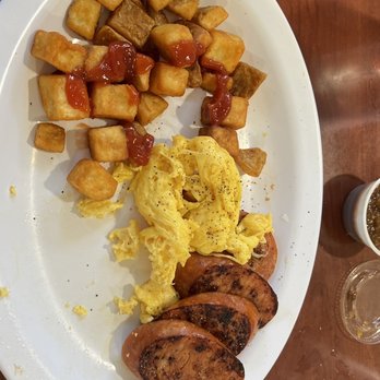 Eggs 'n Things - Waikiki Beach Eggspress - Portuguese Sausage & Eggs - Breakfast & Brunch Near Me - Honolulu, Hawaii Eggs 'n Things - Waikiki Beach Eggspress - Portuguese Sausage & Eggs - Breakfast & Brunch Near Me - Honolulu, Hawaii