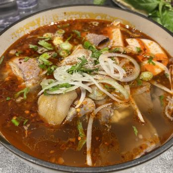 Lua Vietnamese Cuisine - S4 Bun Bo Hue - Spicy Beef And Pork Noodle Soup - Vietnamese Near Me - Edison, New Jersey