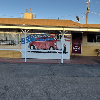 Brad's Desert Inn - Hits the 66 notes well - Hotels Near Me - Holbrook, Arizona Brad's Desert Inn - Hits the 66 notes well - Hotels Near Me - Holbrook, Arizona