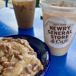 Newry General Store & Cafe - Sticky bun and iced chai tea