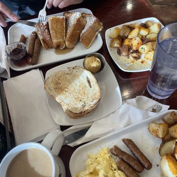 Bay and Berry - French Toast, sausage, home fries Bay & Berry Breakfast with Italian bread and pumpkin butter - Breakfast & Brunch Near Me - Erie, Pennsylvania Bay and Berry - French Toast, sausage, home fries Bay & Berry Breakfast with Italian bread and pumpkin butter - Breakfast & Brunch Near Me - Erie, Pennsylvania