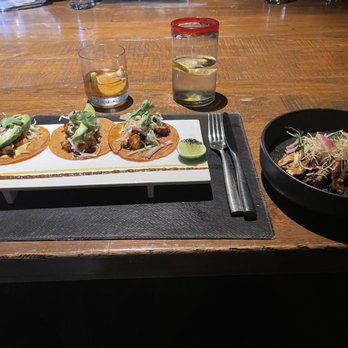 Toro Cabo - Tacos a La talla and hongos silvestres - fresh fish tacos and wild mushrooms - Diners Near Me - Cabo San Lucas, BCS