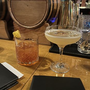 The Gilded Curtain - Speakeasies Near Me - Wallingford, Connecticut
