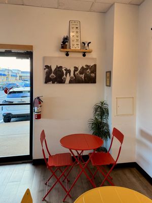 Lil Cow Cafe Bistro by null
