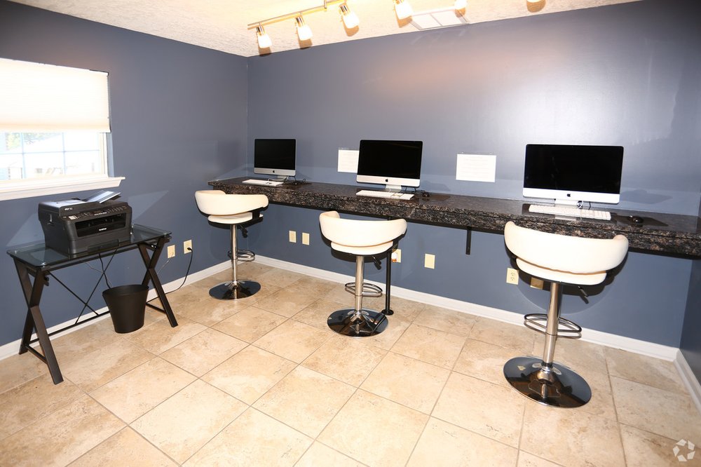 CAMPUS SIDE APARTMENTS Updated June 2024 16 Photos 3105