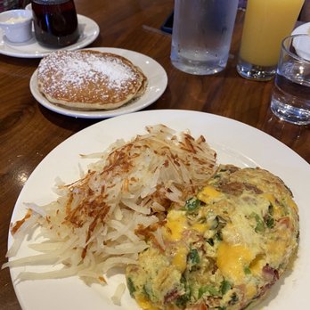 Elly's Brunch & Cafe - Southwest Omelette - Breakfast & Brunch Near Me - Phoenix, Arizona Elly's Brunch & Cafe - Southwest Omelette - Breakfast & Brunch Near Me - Phoenix, Arizona