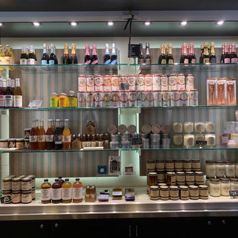 Lady Yum - Goodies - Macarons Near Me - Seattle, Washington Lady Yum - Goodies - Macarons Near Me - Seattle, Washington