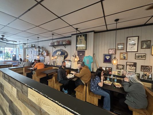 Diamond Deli by null