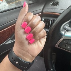 Avatar Nail Salon - Glow in the dark dip powder