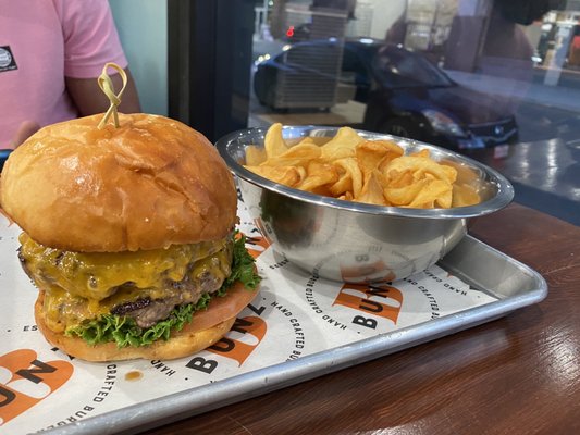 Bunz Handcrafted Burgers by null