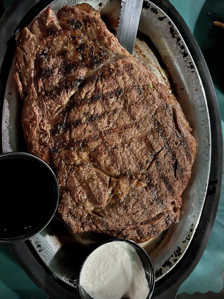 Food from Bojack's Broiler Pit