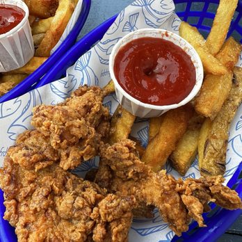 Lil Chippy - Fried chicken and chips - Fish & Chips Near Me - Portland, Maine Lil Chippy - Fried chicken and chips - Fish & Chips Near Me - Portland, Maine