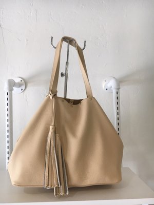 GRAMERCY BOUTIQUE by null