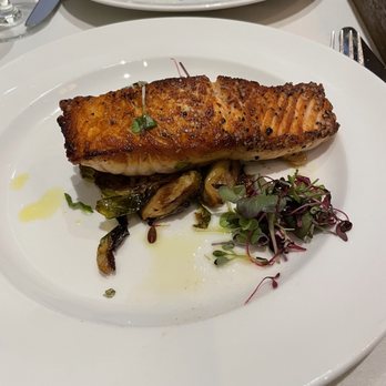 Becco - Trancio di Salmone - Italian Near Me - New York, New York Becco - Trancio di Salmone - Italian Near Me - New York, New York