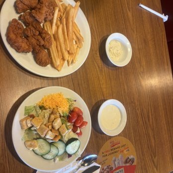 Denny's - American Near Me - Van Nuys, California