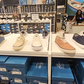 Sperry - Shoe Stores Near Me - Mebane, North Carolina