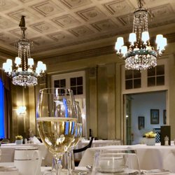 Grandhotel Hessischer Hof - Frühstück/Brunch mit schöner Tischdekoration in toller Umgebung (01/2019)