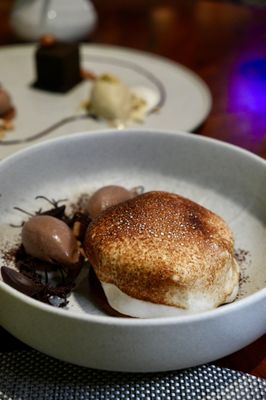 THE Blvd Restaurant and Lounge by null