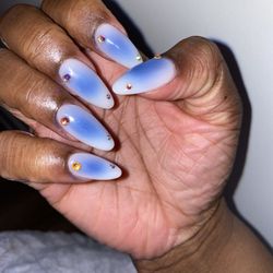 Ana Nails Studio - The polish around my nails would not come off. The acrylic nails hurt and were tight/squeezing.