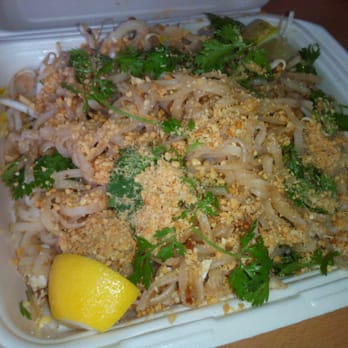 My Nem Is - Pad thaï au poulet, un régal ! - Thai Near Me - Roubaix, 59 My Nem Is - Pad thaï au poulet, un régal ! - Thai Near Me - Roubaix, 59