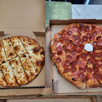 Pizza Guys - Cheezy Garlic Bread and Create your Own Large Pepperoni - Salad Near Me - Duarte, California Pizza Guys - Cheezy Garlic Bread and Create your Own Large Pepperoni - Salad Near Me - Duarte, California