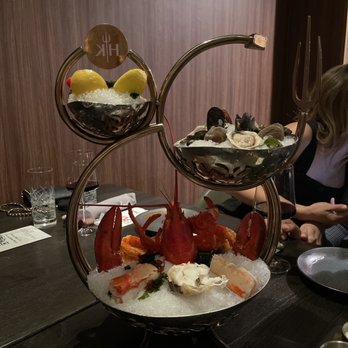 Gordon Ramsay Hell's Kitchen - Seafood tower - Steakhouses Near Me - Stateline, Nevada
