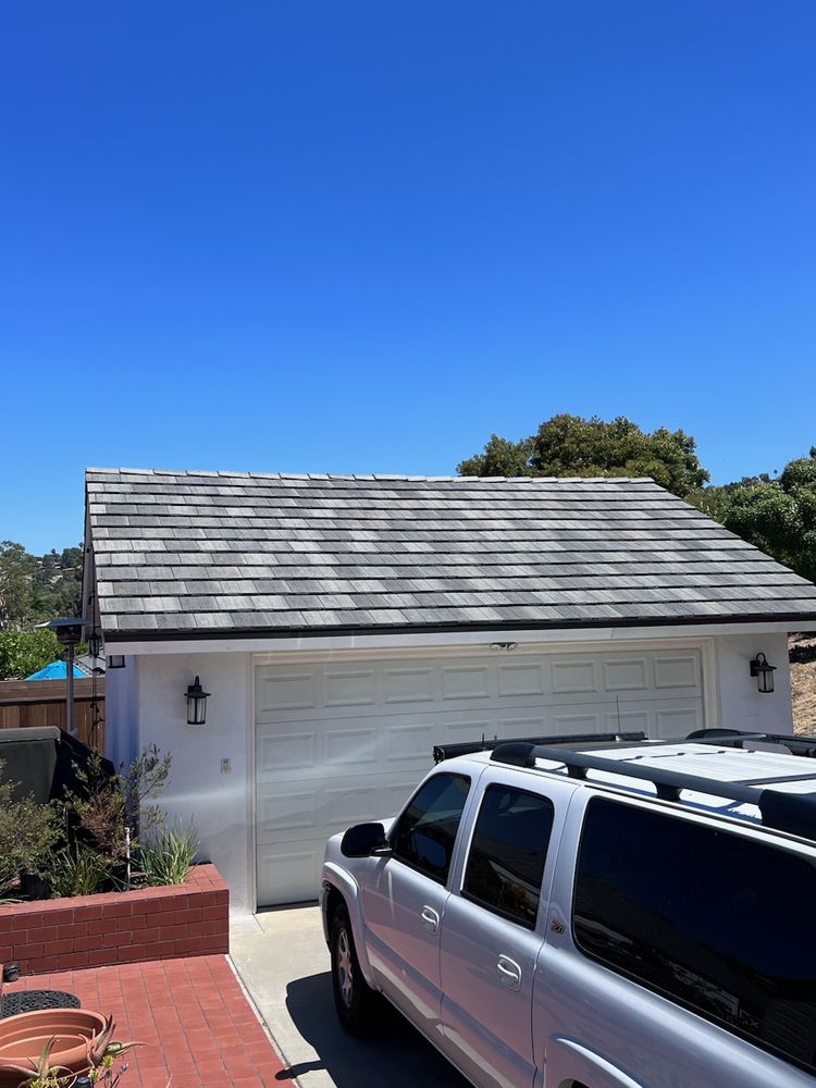 Slide of J & D Roofing