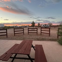 Boot Hill RV Resort - Beautiful sunset from our step