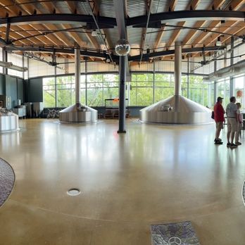 New Belgium Brewing - Brew house with five vessels making beer - Breweries Near Me - Asheville, North Carolina New Belgium Brewing - Brew house with five vessels making beer - Breweries Near Me - Asheville, North Carolina