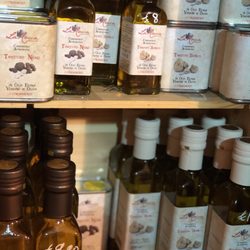 La Boutique dei Golosi - A great assortment of treats: olive oil, balsamic, truffle