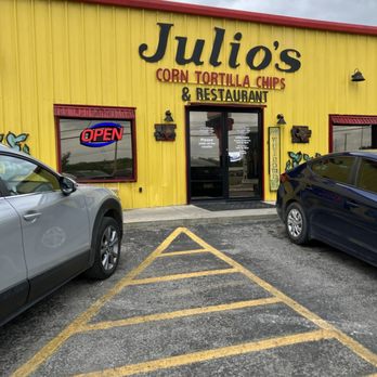 Julio's - outside - Tex-Mex Near Me - Del Rio, Texas