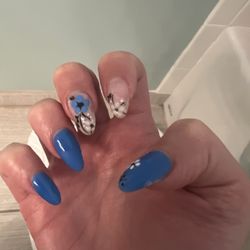 The Nail Bar By Adri - Natural nails mani