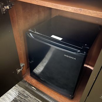 Hyatt Regency - Broken mini fridge - Hotels Near Me - Newport Beach, California Hyatt Regency - Broken mini fridge - Hotels Near Me - Newport Beach, California
